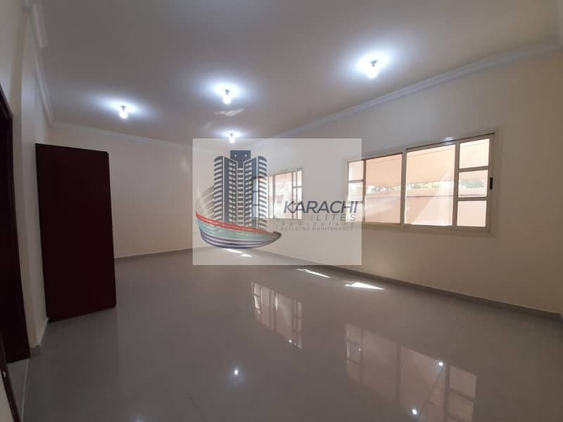 9 Bright And Clean Apartment With 03 Master Bedrooms And Maid Room Near Mushrif Mall