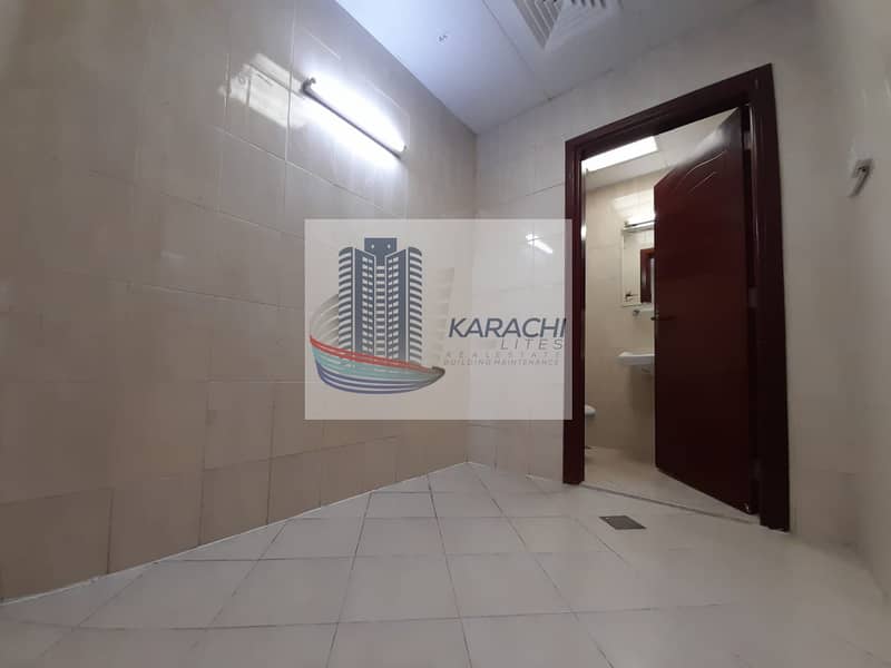 13 Bright And Clean Apartment With 03 Master Bedrooms And Maid Room Near Mushrif Mall