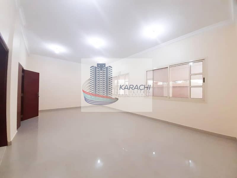 27 Bright And Clean Apartment With 03 Master Bedrooms And Maid Room Near Mushrif Mall