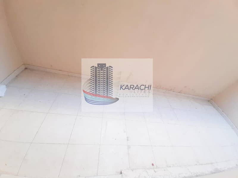 37 Bright And Clean Apartment With 03 Master Bedrooms And Maid Room Near Mushrif Mall