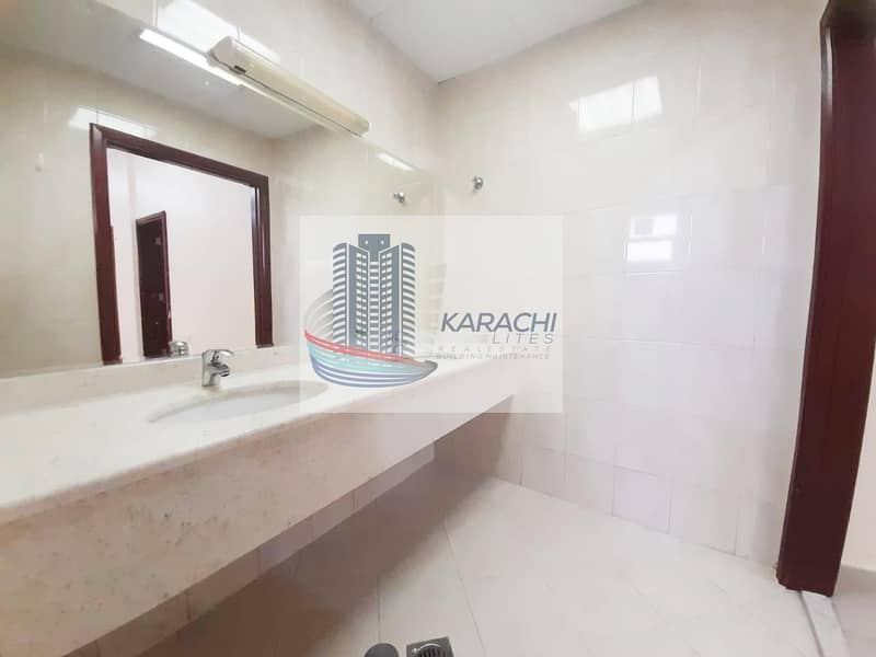 46 Bright And Clean Apartment With 03 Master Bedrooms And Maid Room Near Mushrif Mall