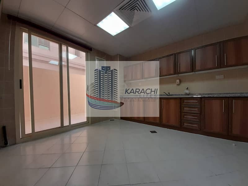 57 Bright And Clean Apartment With 03 Master Bedrooms And Maid Room Near Mushrif Mall