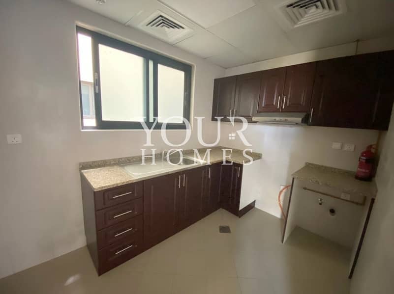 6 HM | Closed Kitchen 2BR + Storage for Rent