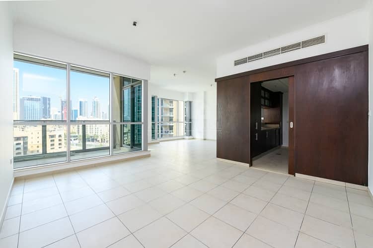 Full VASTU compliant 3 bed in Downtown hot price.