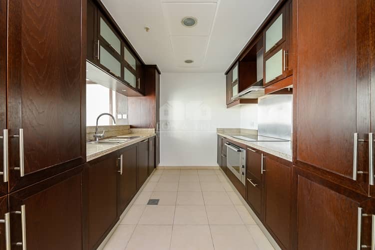 3 Full VASTU compliant 3 bed in Downtown hot price.