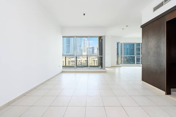 6 Full VASTU compliant 3 bed in Downtown hot price.