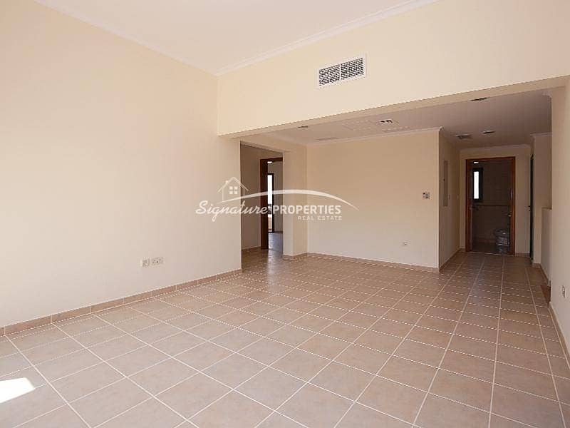 Spacious 3BR villa for rent at 12 cheque No Commission