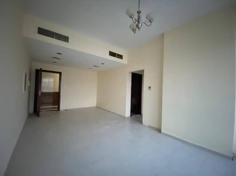 شقة في أبراج الياسمين،جاردن سيتي 2 غرف 240000 درهم - 4874006