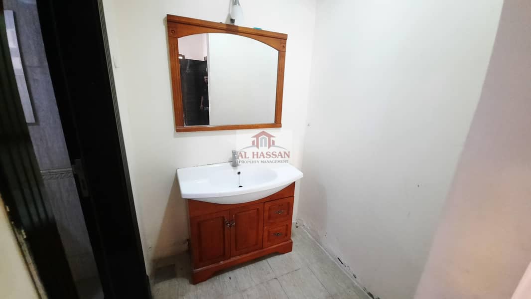 10 1Bhk Personal Terrace Separate Kitchen 04 Payments At MBZ