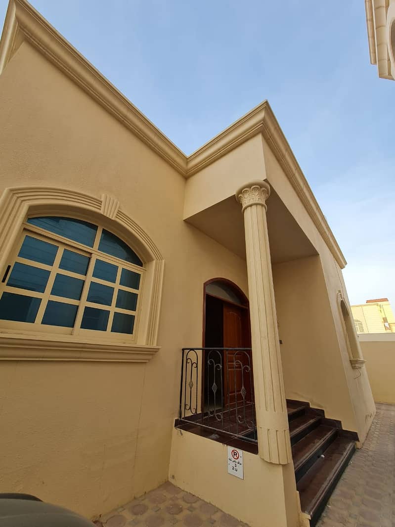 MOLHAQ WITH 3 MASTER BEDROOMS HALL JUST 75K AT MBZ CITY.