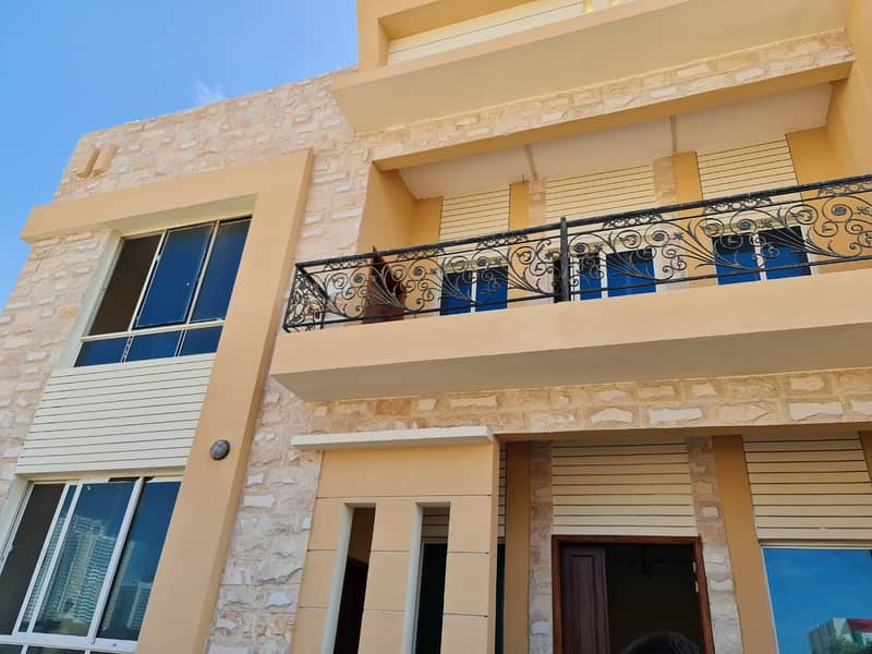 *** AMAZING DEAL - Brand NEW 4BHK Duplex Villa with garden available in Al Nakhilat, Sharjah ***