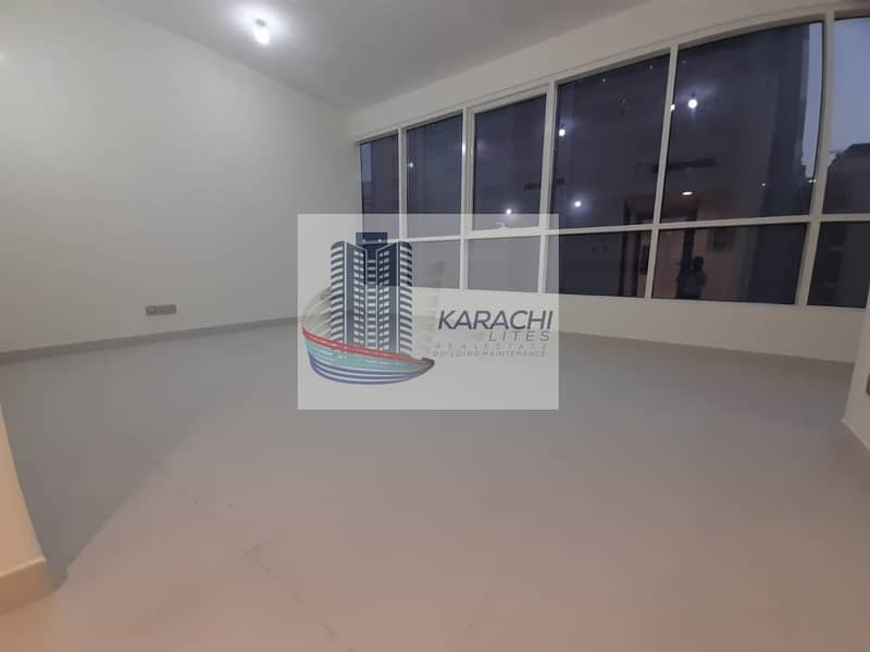 2 Brand New Spacious Apartment With Central AC-Gas & Free Basement Parking Near Ramada Hotel