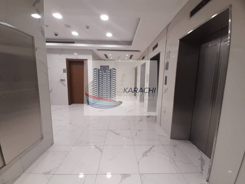 19 Brand New Spacious Apartment With Central AC-Gas & Free Basement Parking Near Ramada Hotel