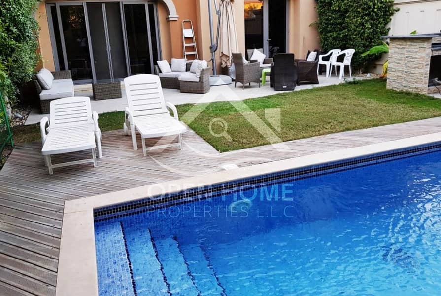 2 Excellent Luxurious  4 BR Town House with Private Pool
