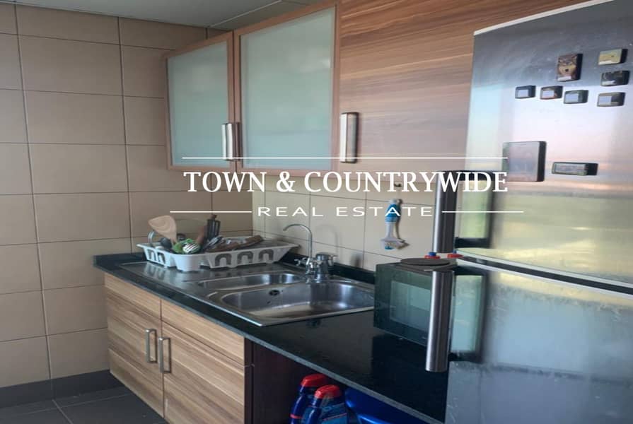 29 Hottest Deal!Vacant!Community with sea view 1BR with Balcony @ Beach Tower