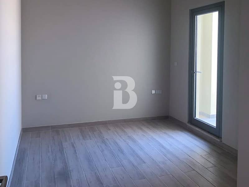 19 3 BEDROOM TOWNHOUSE + MAIDS| NEAR METRO STATION