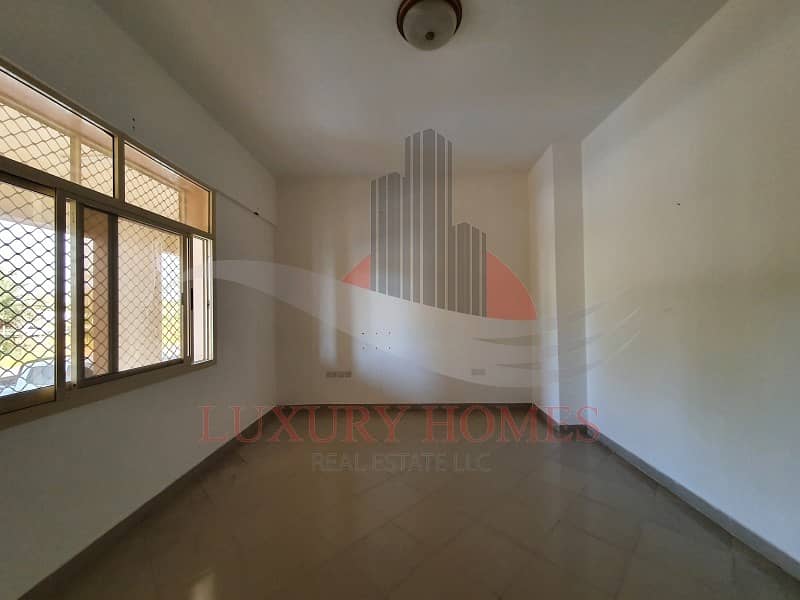 4 Pleasant Very neat and Clean with Main road View