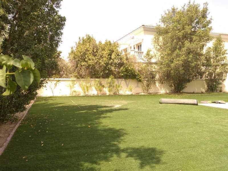 3 Amazingly Private | Massive Green Yard | Low Maintenance | Close To Park |