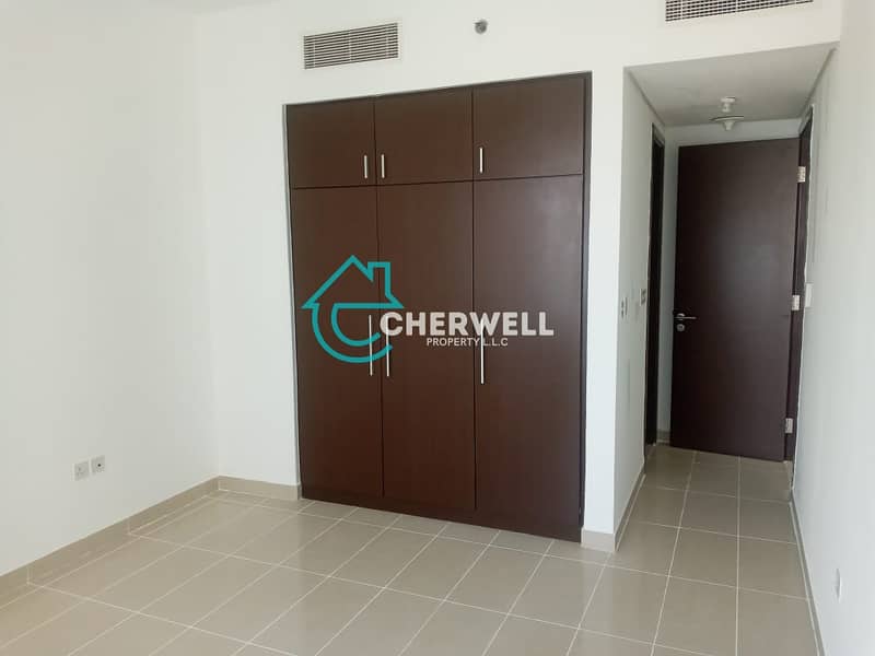 6 Hot Deal | Well Maintained Apartment With Balcony
