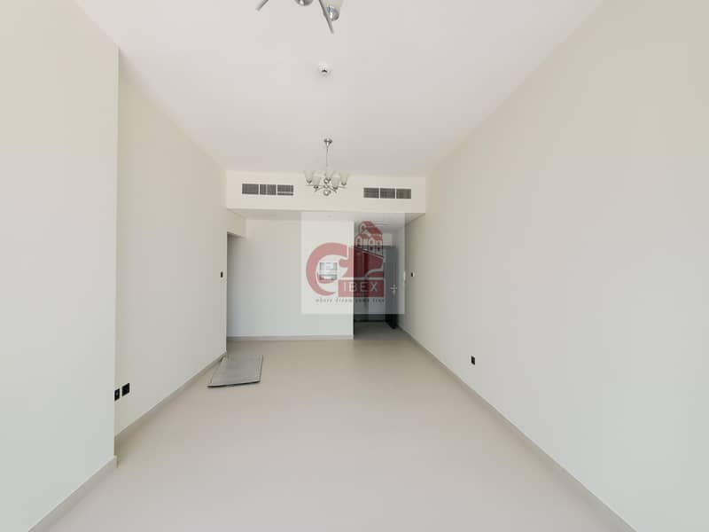 Brand new 2bhk with 30 day's free All facilities on sheikh zayed road Dubai