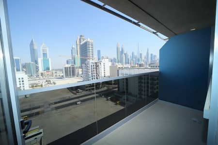 13 Months | Brand New Sea and SZR View | 6 Chqs