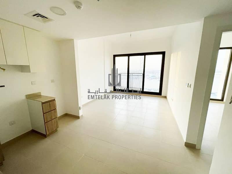 5 Pool View |1 Month Free  | Spacious And Brighter