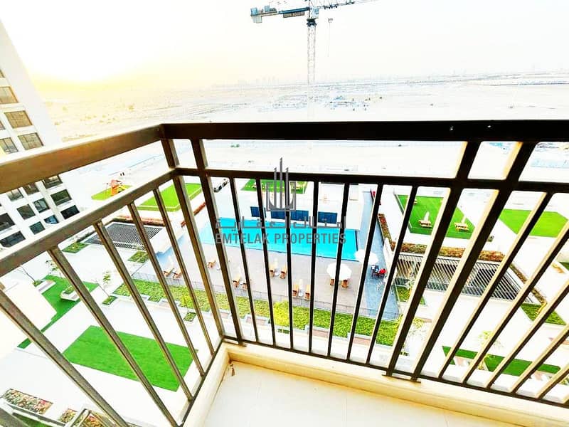 12 Pool View |1 Month Free  | Spacious And Brighter