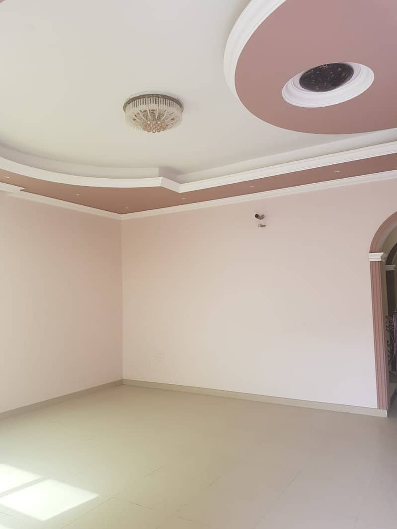 Freehold villa for sale in Ajman in Al Mowaihat 2 area with bank facilities