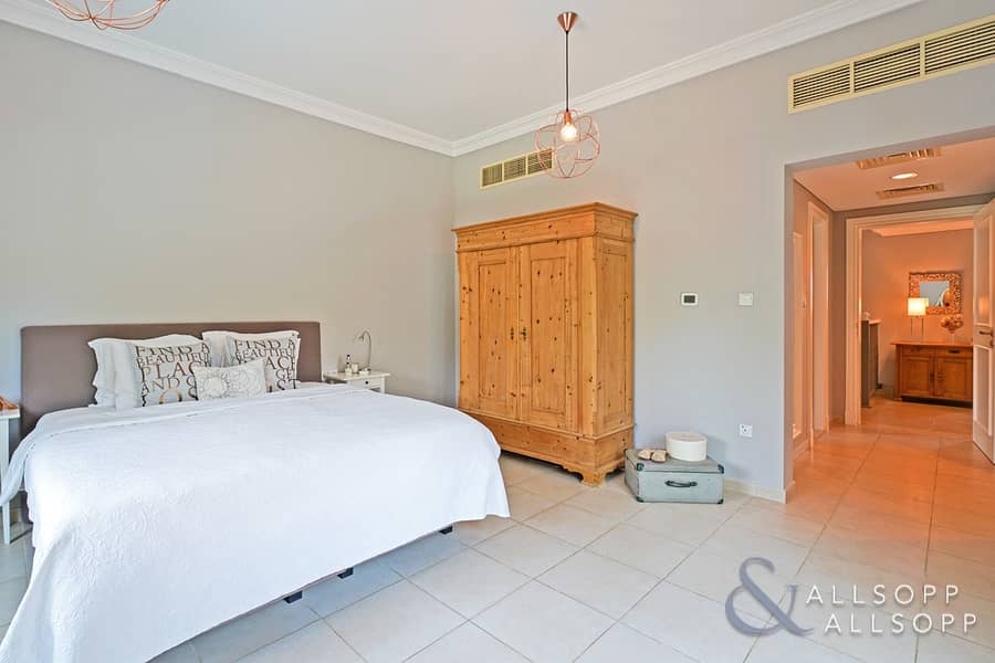 13 Stunning 5 Beds C2 | Pool | Park Backing