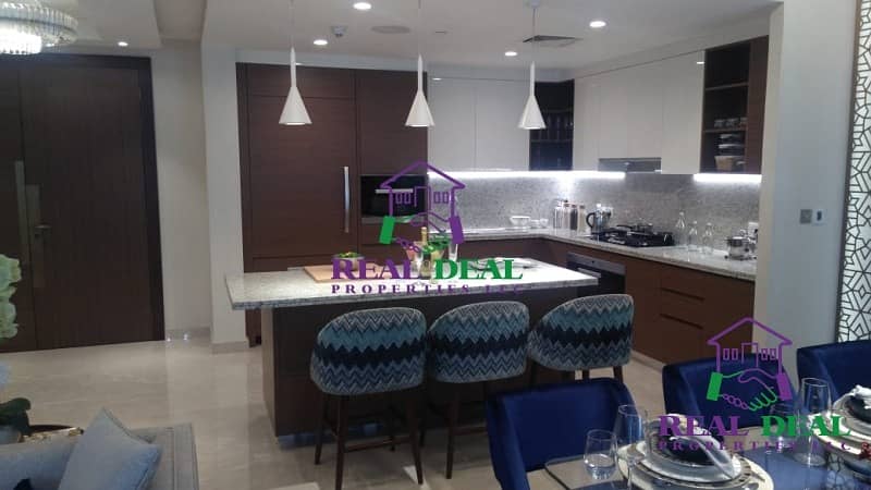 18 Luxury 2 beds apartment / Burj khalifa view