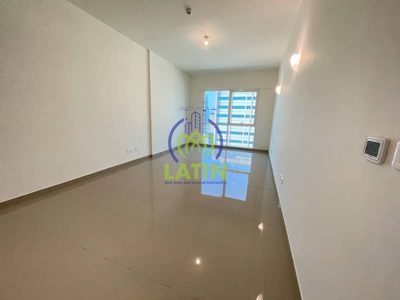 10 Direct from Owner ! No Fee !1MONTHFREE! 1 Bhk Balcony! Facilities