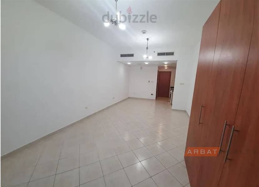 29 Fully furnished studio for rent with parking in crescent tower impz