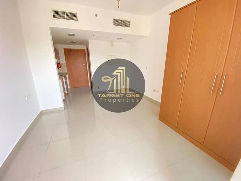 7 Well Maintained Bright Studio / Balcony in IMPZ