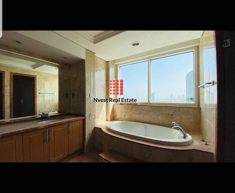 9 Upgraded Penthouse | High Floor | Amazing View