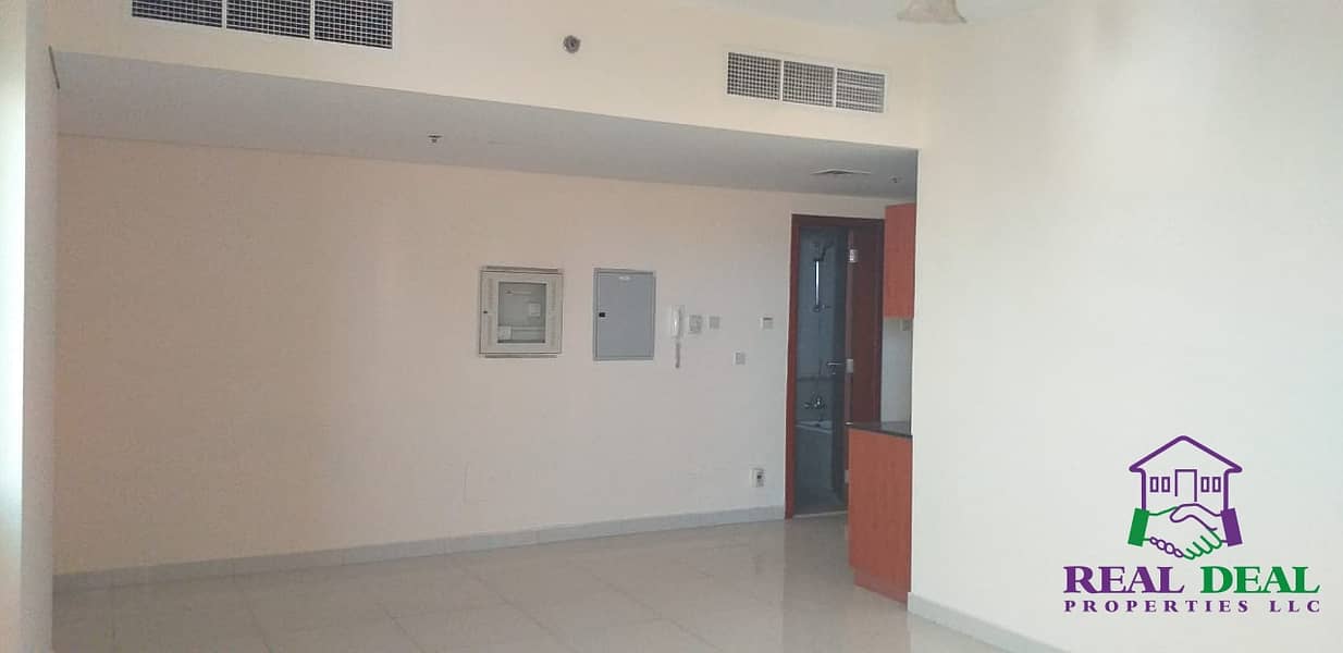 5 Studio apartment in DIC