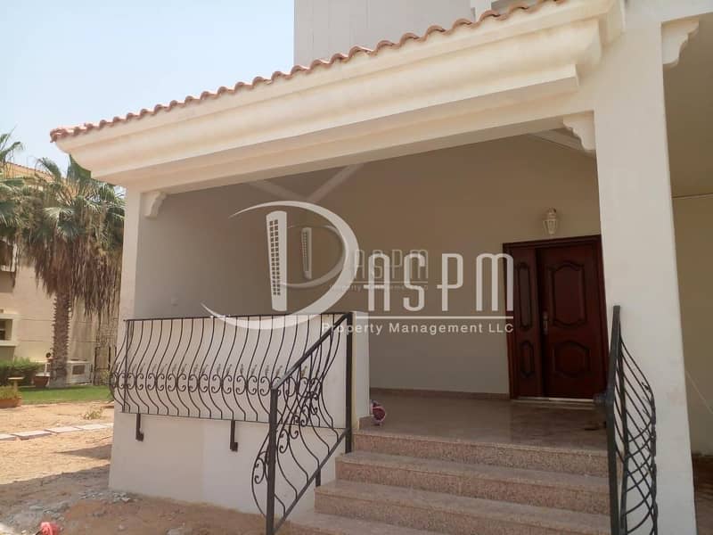 3 GREAT DEAL |  Well Maintained Villa |4+M | Spacious Layout