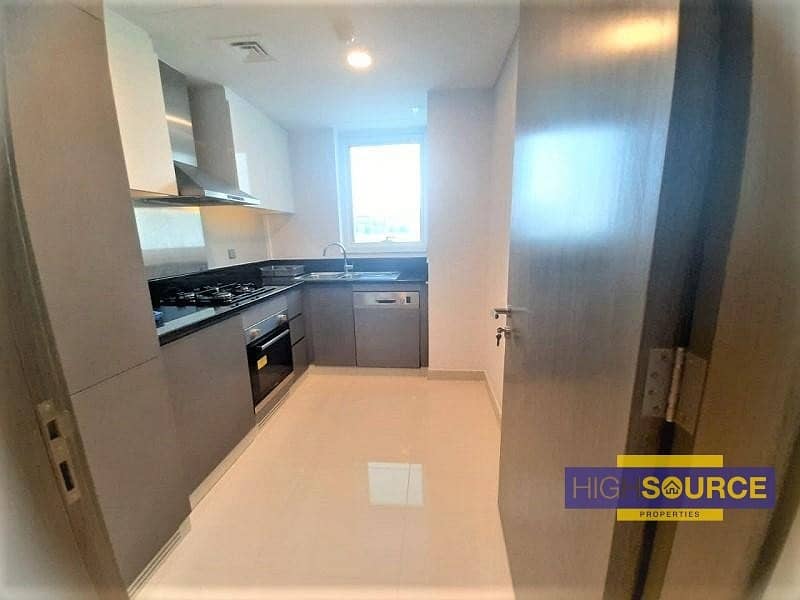 4 Ready to Move Brand New Fully Furnished Studio at Damac Maison Prive Business Bay