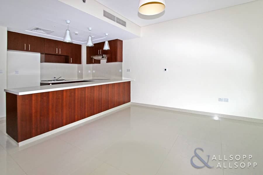 6 One Bedroom | Golf View | Chiller Free