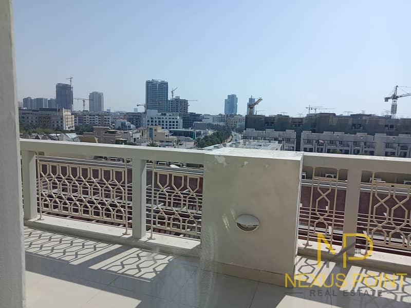 9 Amazing 1BR | Well Maintained | With Balcony