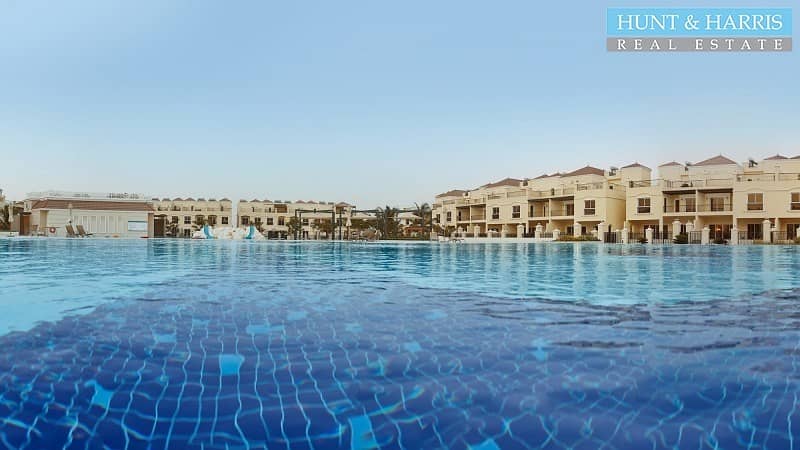 12 Fully Furnished - One Bedroom - Lagoon and Golf Views