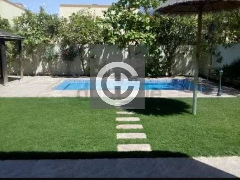 Huge Plot 3BR Villa in Jumeirah Park | Landscaped with Private Pool