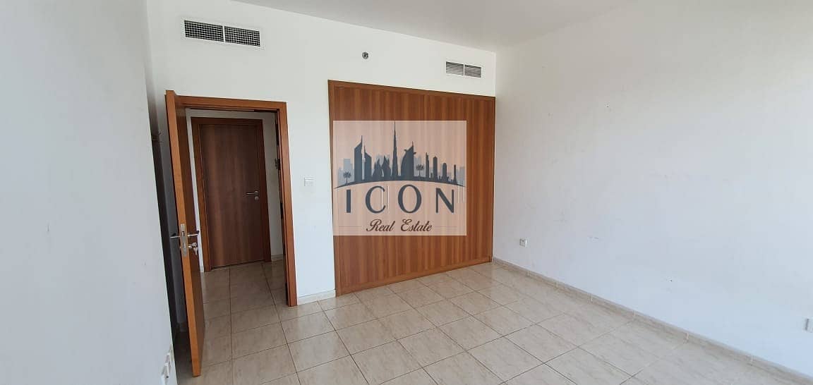 6 Skycourt Tower B | 2 Bedroom | Huge Size |well -maintained