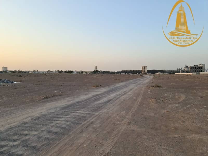 5 FOR SALE TWO ATTACHED LANDS IN JUWAIZAH AREA