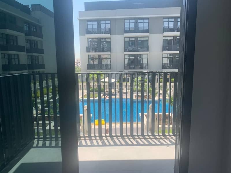 36 Pool View I Chiller Free I Modern Style  I Huge Balcony