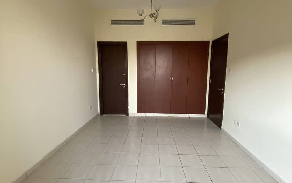 Best Deal! Spacious and Well Maintained