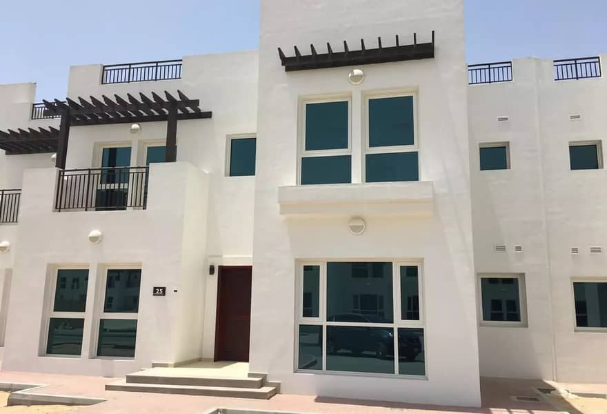 Spacious 5BR+ Maids Room in Al Khail Heights