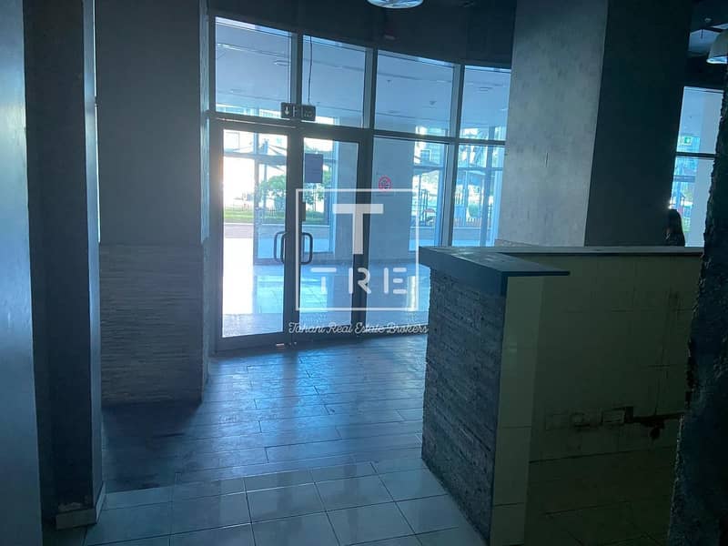 4 Central Located  | Ideal for Gym or restaurant | Beautiful view