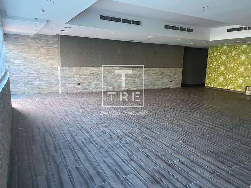 17 Central Located  | Ideal for Gym or restaurant | Beautiful view