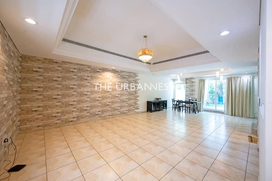 18 Great Location | Type TH2 | Immaculate Condition