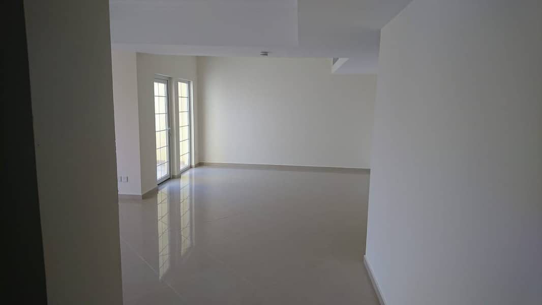 10 First Floor|Lovely Large Apartment | Monthly Payment